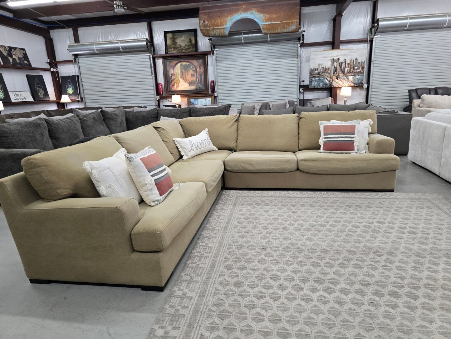 Beige Sectional Couch 🚛 FAST SAME DAY DELIVERY! 🚚