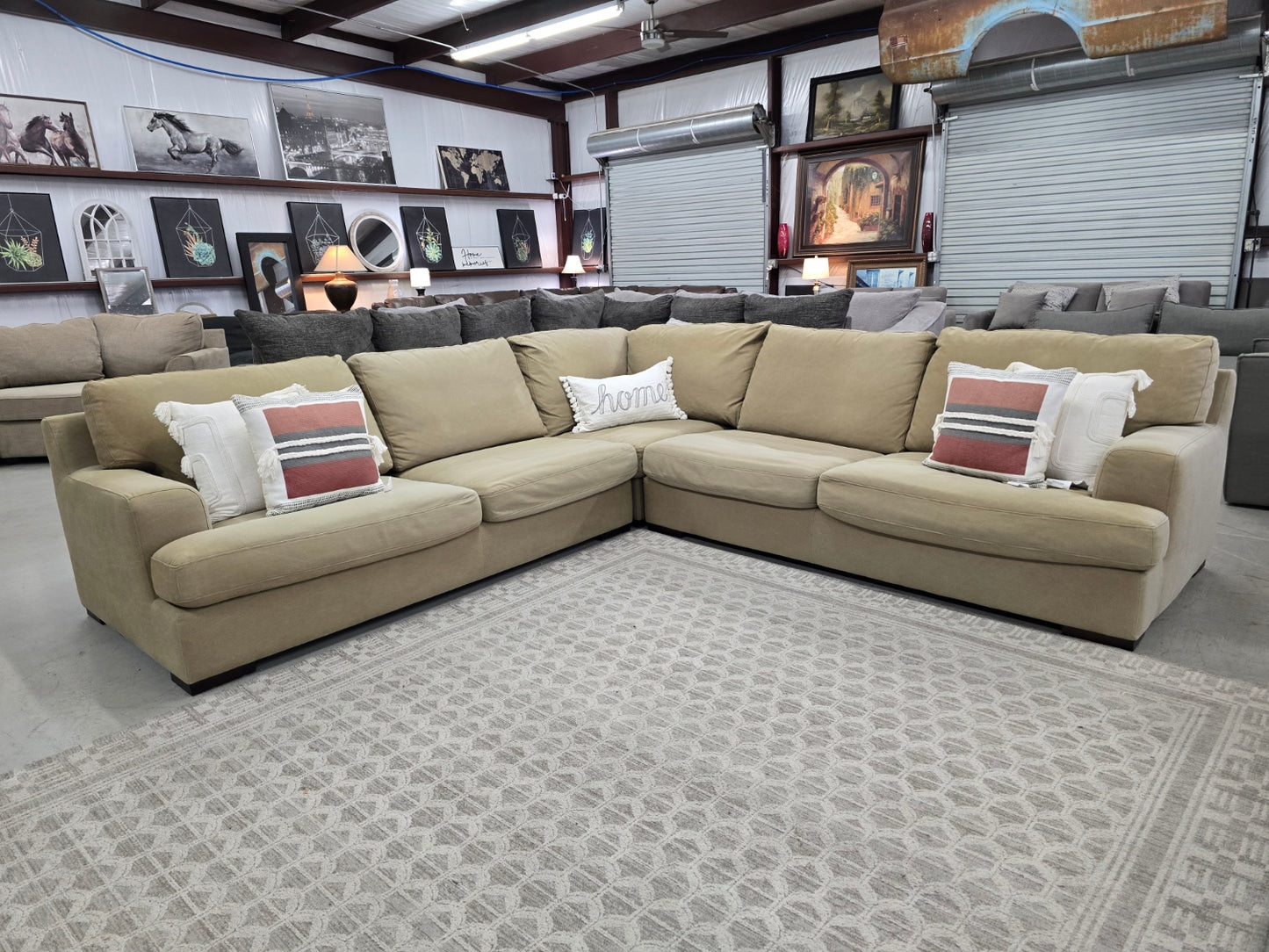 Beige Sectional Couch 🚛 FAST SAME DAY DELIVERY! 🚚