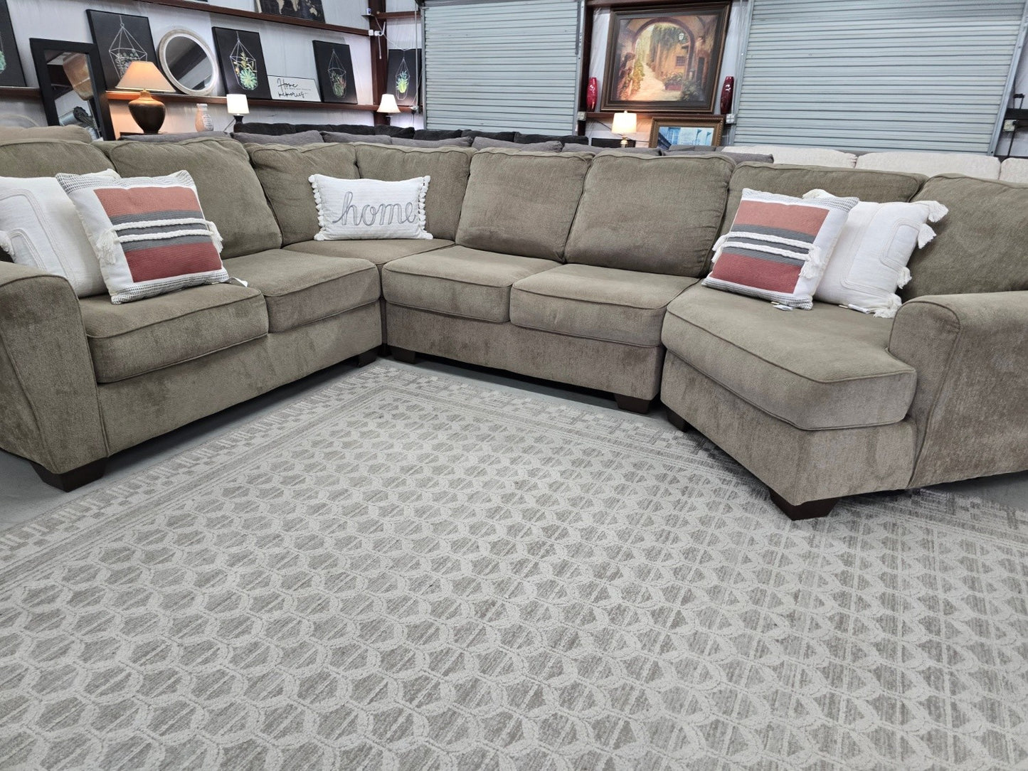 Light Brown Sectional Couch in great condition 🚛 FAST SAME DAY DELIVERY! 🚚