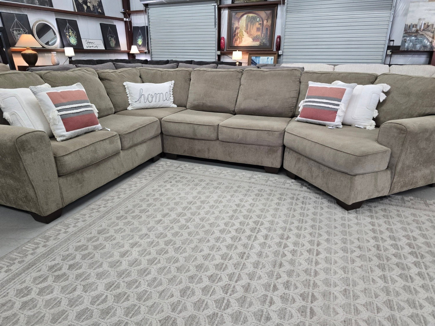 Light Brown Sectional Couch in great condition 🚛 FAST SAME DAY DELIVERY! 🚚