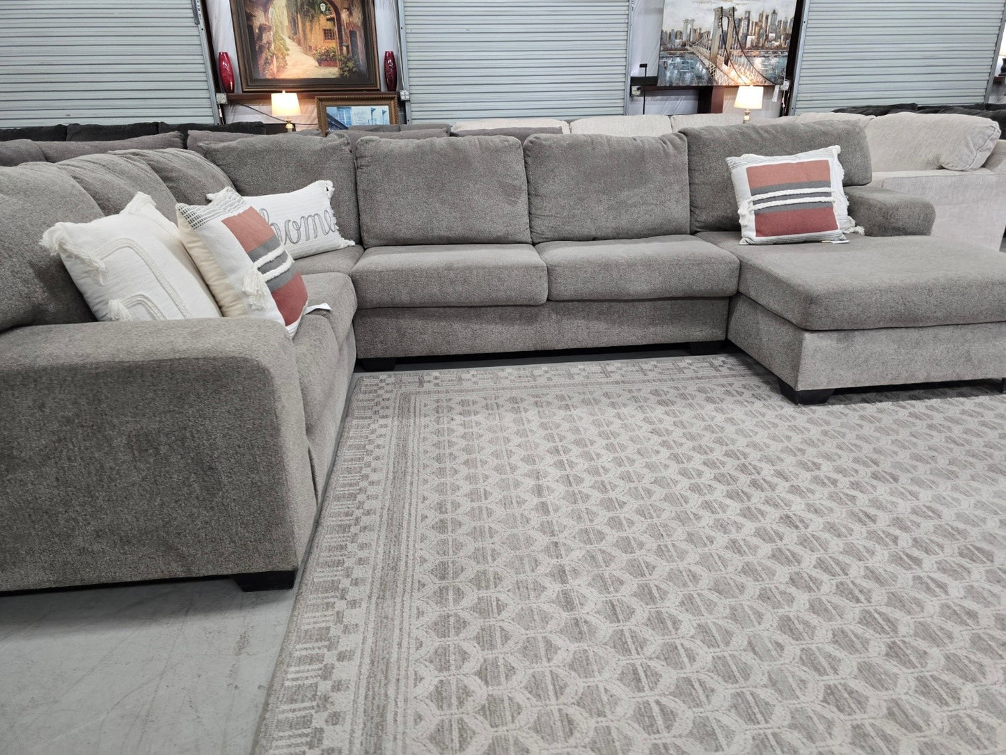 Light Gray U-Shaped Sectional Couch with 🚛 FAST SAME DAY DELIVERY! 🚚