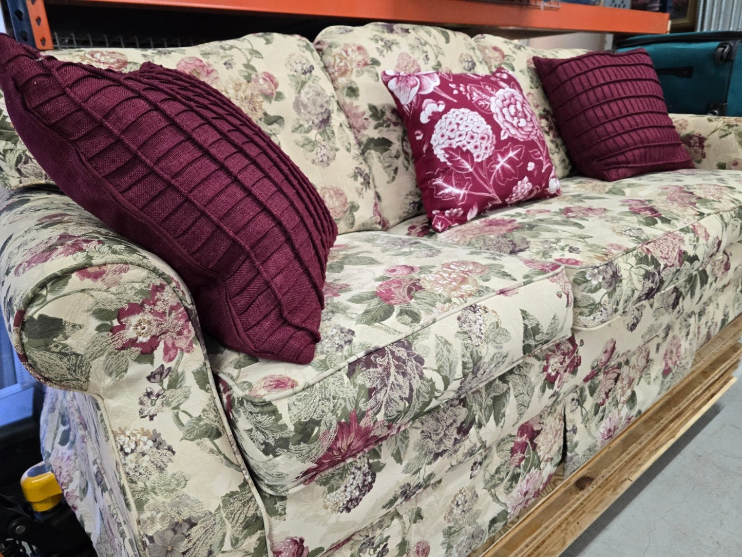 La-Z- Boy 3-Seater Couch (Get On The Early BLACK FRIDAY DEALS) 🚛 FAST SAME DAY DELIVERY! 🚚