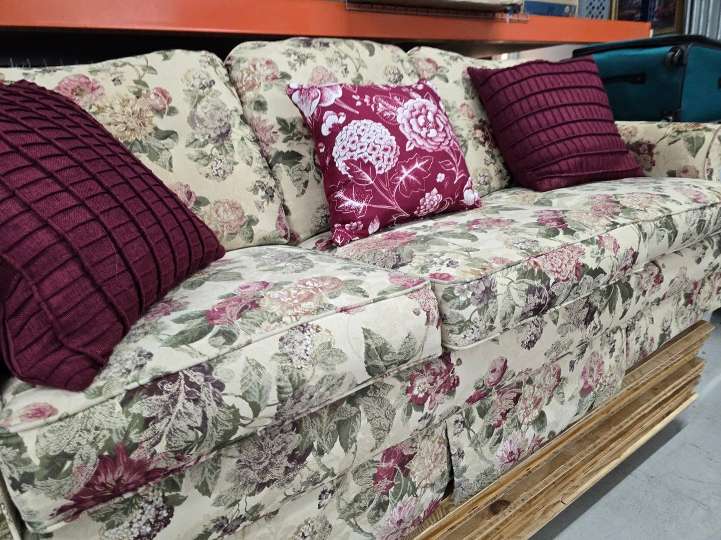 La-Z- Boy 3-Seater Couch (Get On The Early BLACK FRIDAY DEALS) 🚛 FAST SAME DAY DELIVERY! 🚚