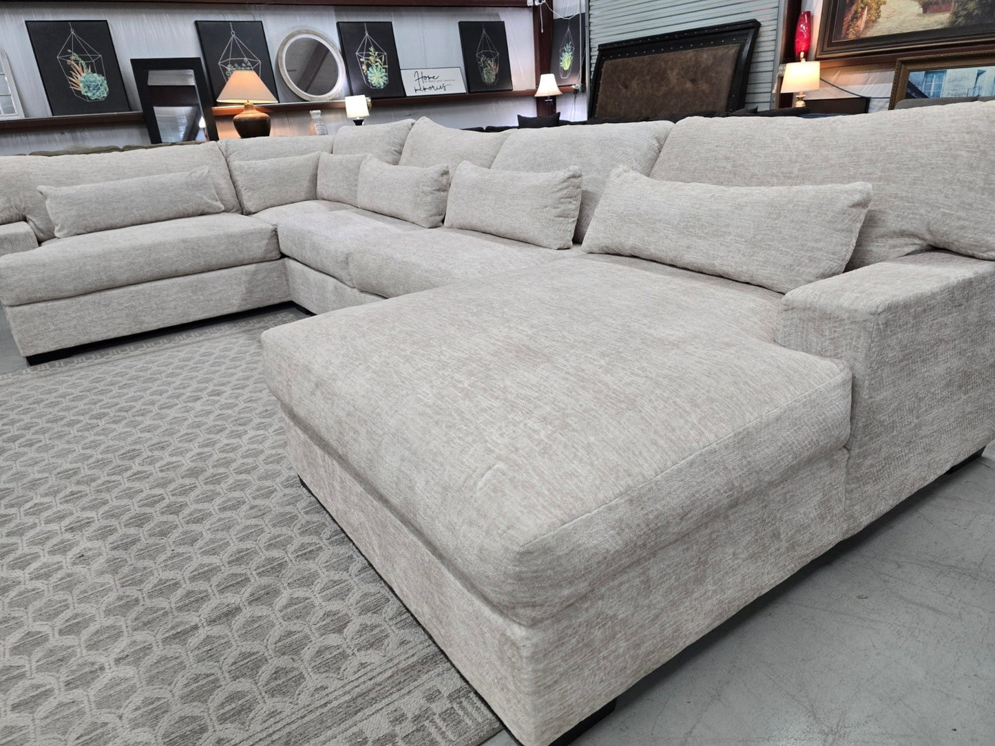 ✨ LIKE-NEW Oversized “Snuggle Down” 3-Piece Sectional – ZAFTIG PARCHMENT : (same day delivery) ✨
