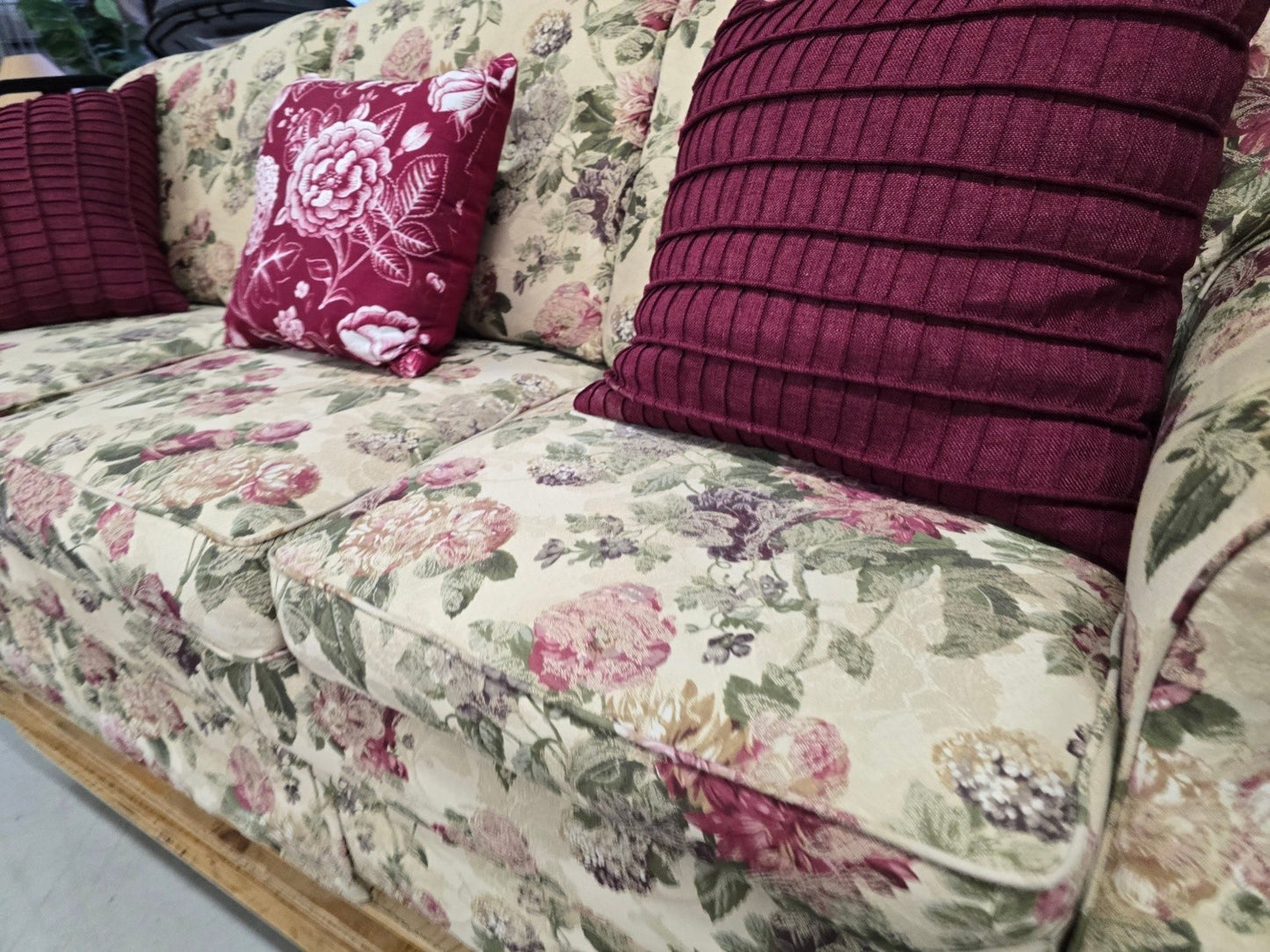 La-Z- Boy 3-Seater Couch (Get On The Early BLACK FRIDAY DEALS) 🚛 FAST SAME DAY DELIVERY! 🚚