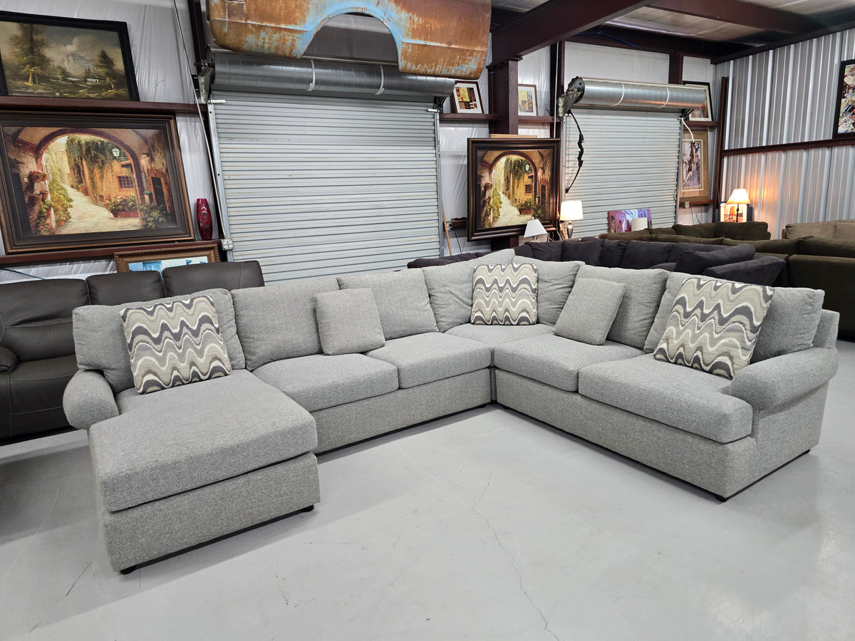 Bernhardt Large Gray U-Shaped Sectional Couch - D110